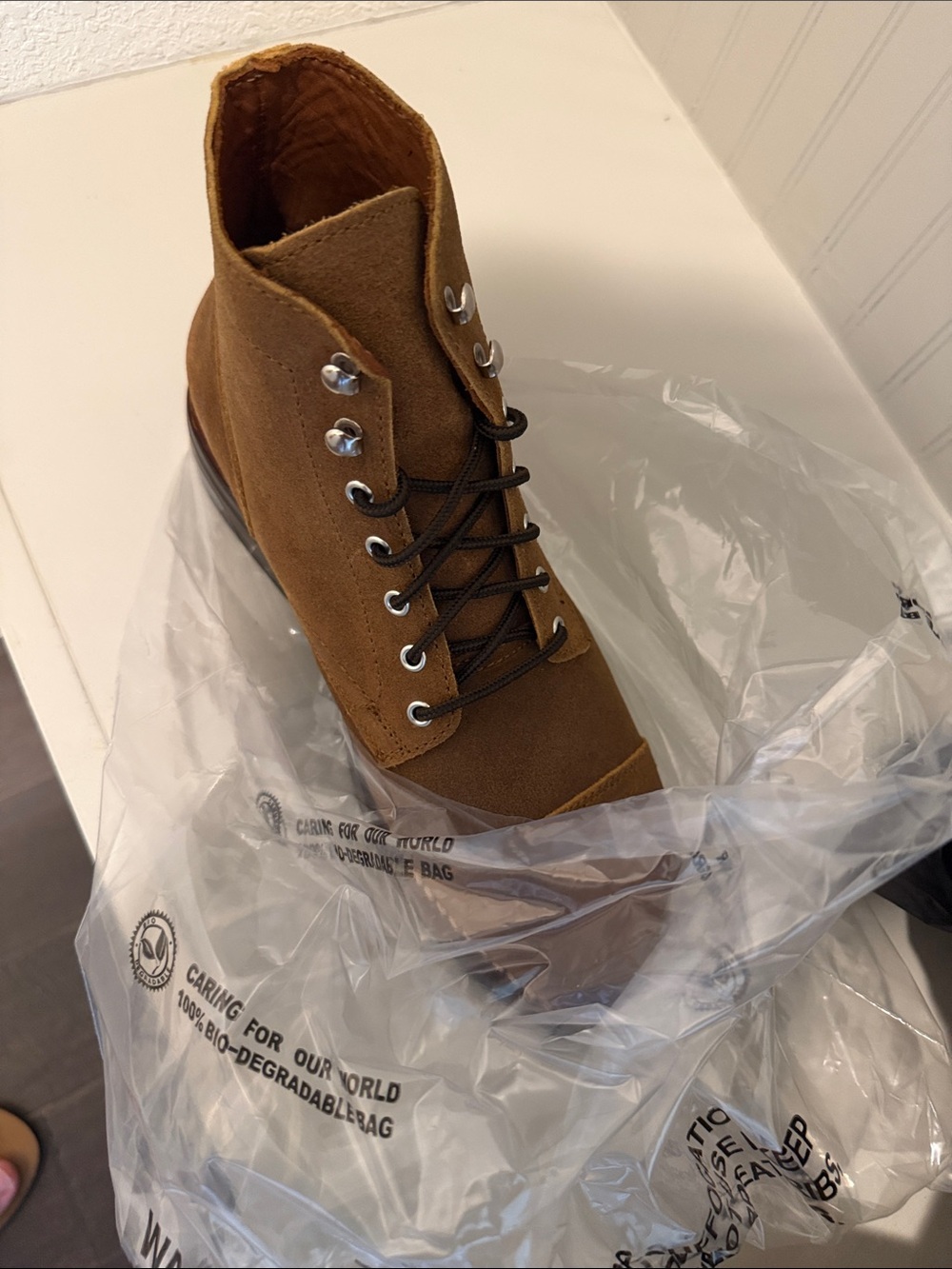 Thursday Boot Company Men's Tan Suede Chukka Boots